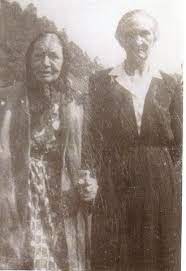 Granny Nancy Hatfield Steele And Daughter In Law Bettie Chafin Steele West Virginia History Appalachia Hatfields And Mccoys