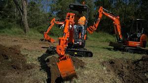 Using Ant Tilt Hitch Brisbane Allclass Construction Equipment