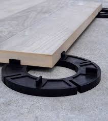 Thumb Balcony Decking Pads Paving 03g2 Z18b Q Ar02 En Pedestal Piedistalli Support Tegeldragers Te Deck Designs Backyard Deck Flooring Deck Tiles