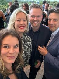 Helene Toury-Dehan 🌏