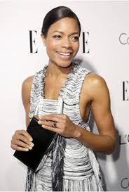 Elle Women In Hollywood Honoree Naomie Harris In David Yurman She S Wearing A Cable Wrap Ring And Cable Wrap Earrings How To Wear Red Carpet Women