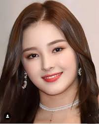 Nancy Jewel McDonie)FANS