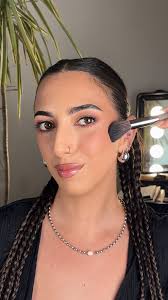 Se vuoi capire quali pennelli servono DAVVERO…, Te lo dico io: non ti  servono 20 pennelli, ma solo 5 e fai tutto ✨, • Uno per il fondotinta, •  Uno per il correttore, • Uno piccolo di precisione per ...