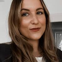 Anne Jaworski's Instagram, Twitter & Facebook