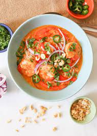 Want more heat, simply add in some thai bird's eye chilies or thai chili paste. How To Make Shrimp Curry With Prepared Roland Red Curry Paste Curry Paste 101 Cook With Curry Paste At Home These Ingredients Are Typically Ground Together In A Mortar And