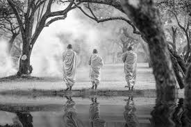 Buddha Sagt So Unterscheidest Du Wahre Und Falsche Freunde Mymonkde