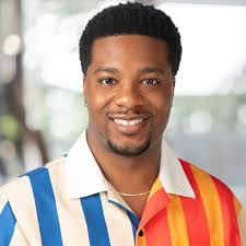 Susan Dobkins's Instagram, Twitter & Facebook