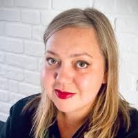 Ester Fernandez Email & Phone Number