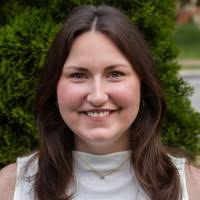 40+ "Erin Lat" profiles