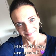 Yesterday's big walk and me for the first time at the mirror🐾🐾 How do I  look? xoxo