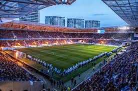 È stata vinta dal feyenoord nella finale contro il borussia dortmund, giocata dal club olandese in casa allo stadion feijenoord di rotterdam Stadion Tehelne Pole Sk Slovan Bratislava Oficialna Www Stranka Futbaloveho Klubu