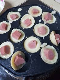 15 minit hi semua, che nom nak share satu resepi buat penggemar lauk ayam, boleh cuba resepi ayam masak sos tiram pedas, yang confirm makan. Takoyaki Homemade Sedap