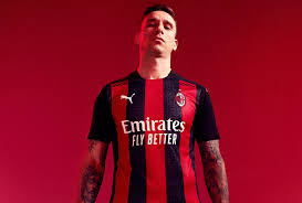 Con esso, la città ha smesso di. Maglia Milan 2020 2021 Puma Omaggia L Architettura Di Milano