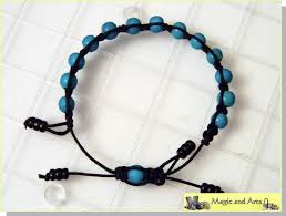 Wenn sie ein armband mit perlen selber machen wollen, dann sind sie genau richtig gekommen! Shamballa Armband Selber Flechten