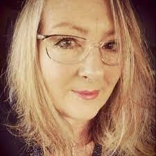 Gabrielle Crump's Instagram, Twitter & Facebook