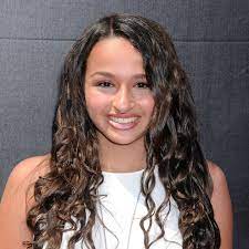 Select from premium jazz jennings of the highest quality. Jazz Jenning Deals With Mean Youtube Comments Teen Vogue