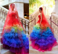 Exotische palmenprints erinnern an urlaub und meer und sorgen genauso für gute laune wie wallende maxikleider mit buntem zickzackmuster. Grosshandel Organza Tull Rotes Hochzeitskleid Gunstig Online Von Chinesischen Herstellern Kaufen Dhgate Com Deutschland
