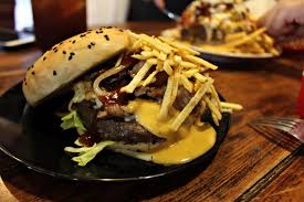 Well, skaler is serving cheesy bacon burgers this week! Sinulog Burger Hype Pop Up Shop With Backyard Burgers Thejdgalz