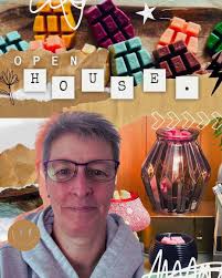 Eeeekkkk I can't believe my Open House is TOMORROW! 😱💗 First time doing  something like this and I'm so excited… but I won't lie, I'm also a tad  nervous lol! If you're