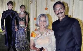 Vivek Oberoi S Wedding Reception Emirates24 7 Bollywood actor vivek oberoi recently attended wedding of an acid attack survivor lalita. vivek oberoi s wedding reception