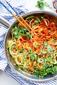 Spicy Garnalencurry Met Courgetti Recept Diner Courgette Spaghetti Paleo Recepten
