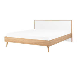 Man spricht in der designerwelt von richtigen farben und von nuancen des momentes. Bett Heller Holzfarbton Weiss 180 X 200 Cm Serris Beliani De