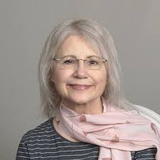 Amazon.com: AIMING HIGH: AN AIR FORCE FAMILY'S TALE: 9798988183327: Wessel  Reed, Joan: Books