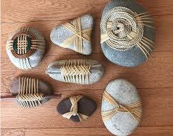 Diy Learn The Simple Yet Surprisingly Satisfying Art Of Rock Wrapping Stone Wrapping Nature Crafts Rock Crafts