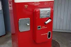 Dieser coca cola automat war ab den 1950er jahren an fast allen tankstellen oder country stores anzutreffen. Coca Cola Automat Aus Sear Milano V 1959 929174