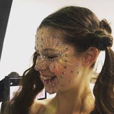 Repost @aikiualex ・・・ Pre fall 18 #desigual desigual AD @convoy #alexaikiu  Dop @manuruizmz Starring 🐉 @catcarneyx @chenaijia.ena @irislandstra...