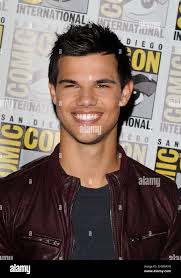 Comic con panel not actor hi-res stock photography and images