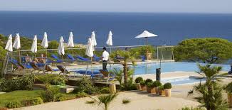Since opening its doors in 1931, clinique la prairie has developed a reputation as one of the best luxury wellness retreats in switzerland and one of the world's leading medical spas. à¥ Retreat Venue Hire Portugal Your Luxury Winter Retreat In The Algarve à¥