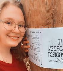 Kerri Oneill's Instagram, Twitter & Facebook