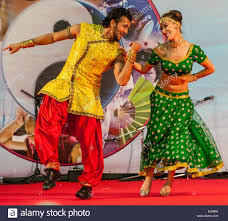 Every saturday night only one thing in mind that would be make party hard. Bollywood Tanz Stockfotos Und Bilder Kaufen Alamy