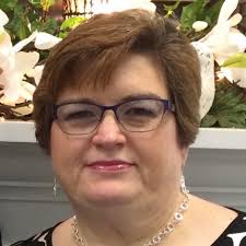 Are grocery stores in Pigeon Forge and Sevierville fully stocked?