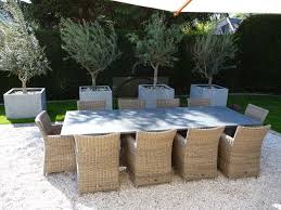 pin op hawk stenen tuintafels