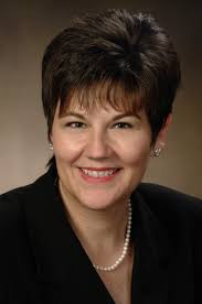 5 QUESTIONS WITH Donna Goss Co-director of Leadership and Executive  Development, Northampton Community College Center for Business & Industry,  Bethlehem