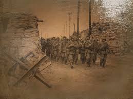 Oamenii legii afirmă că majoritatea dintre ei nu au purtat măști de protecție și nu au ținut cont de distanța socială. 29 Aprilie Ziua Veteranilor De RÄzboi Cat ValoreazÄ Un Erou Veritabil In Èara Pensiilor Speciale Alba24