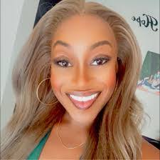 Autumn Barron's Instagram, Twitter & Facebook