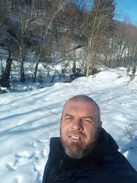 Selam alejkum svim članovima grupe Malo smo obišli našu Kamenicu Snijega  ima dovoljno Put je očišćen skoro cijelom dužinom Propusti koji su bili  kritični su zahvaljujući nekim našim vrijednim članovima ( Vahid