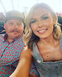 Shelby Everett (@shelby__everett) • Instagram photos and videos