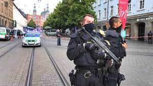 Die rechte eines opfers in einem strafverfahren gegen den täter wurden durch opferreformgesetze immer weiter gestärkt. 0pvw8v8h7p7zm