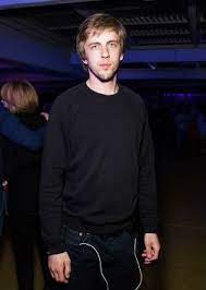 Не помню его там, хотя смотрела сериал много раз. Aleksandr Pal Biografiya Foto Lichnaya Zhizn Devushka Rost I Ves 2021