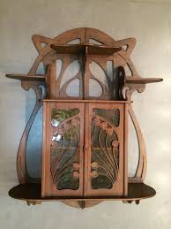Suddenly, a desk escaped its traditional rectilinear constraints and received new dynamic curves. Super Art Nouveau Muebles 17 Ideas Art Nouveau Design Art Deco Furniture Art Nouveau