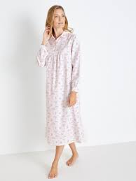 Une vraie chemise de nuit en flanelle, bien chaude, à la façon d'antan. Chemise De Nuit Flanelle Femme Pas Cher Free Shipping Off74 In Stock