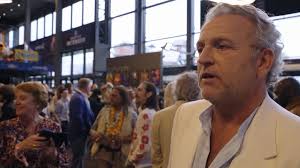 Dit Ben Ik: Gordon: Flinke tegenvaller voor Gordon: halve interieur wordt  kapot geleverd!