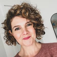 Amber Wolf by LaurenSP