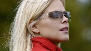 The beautiful swede seemingly had it all, before cheating scandals and car accidents involving her husband became big news. Tiger Woods Ex Elin Nordegren Expecting With Nfl Star Youtube