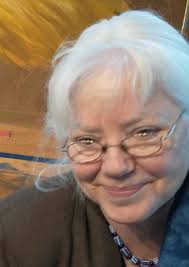 Linda Audet's Instagram, Twitter & Facebook