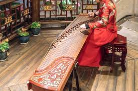Before the 20th century, performers were playing on guzheng strings made of twisted silk. 8 Traditional Chinese String Instruments That You Should Know Musiicz